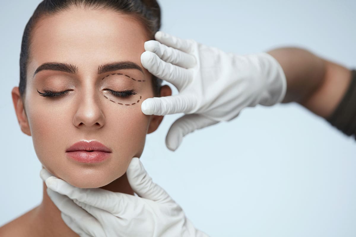 أنواع عمليات تجميل الوجه
