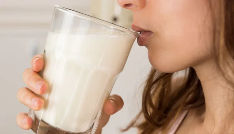 البيض النيئ مع الحليب لزيادة الوزن